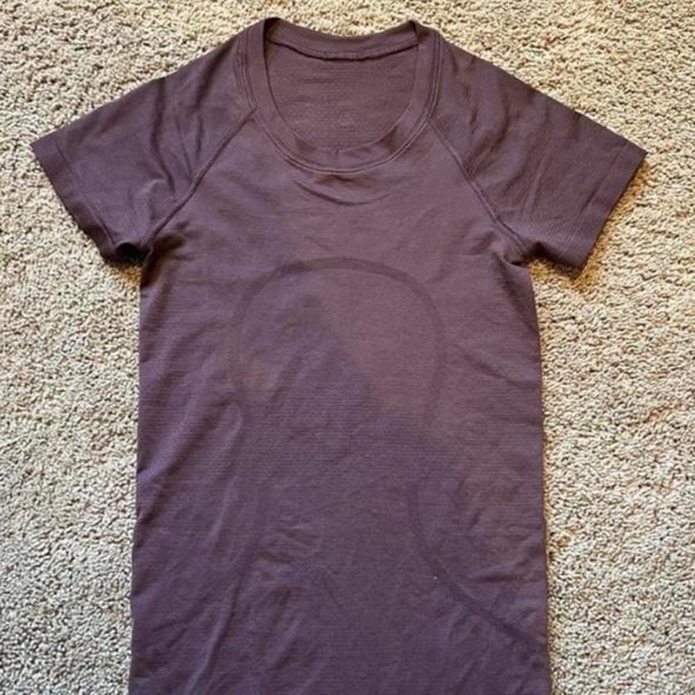 Lululemon swiftly tech shirf